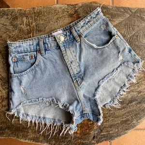 Zara Frayed Light Blue Denim High Waisted Shorts Size 6